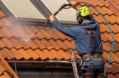Démoussage et hydrofuge de toiture à Daix
